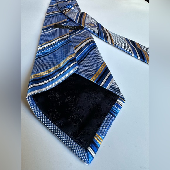 Authentic Versace Tie - Picture 3 of 6